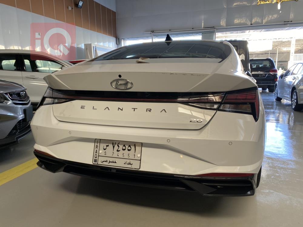 هیوندای ئەلەنترا